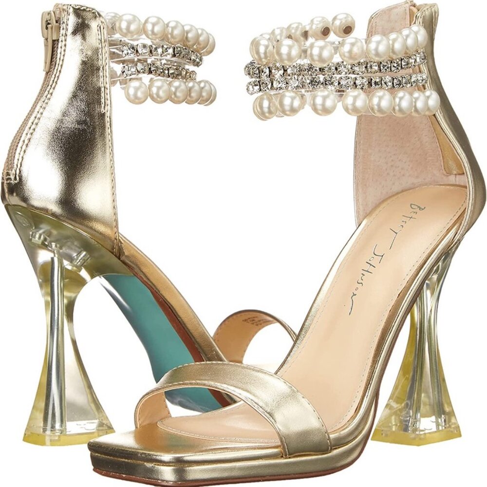 NWOB Betsey Johnson Rider Gold Pearl and Rhinestone Lucite Heel
